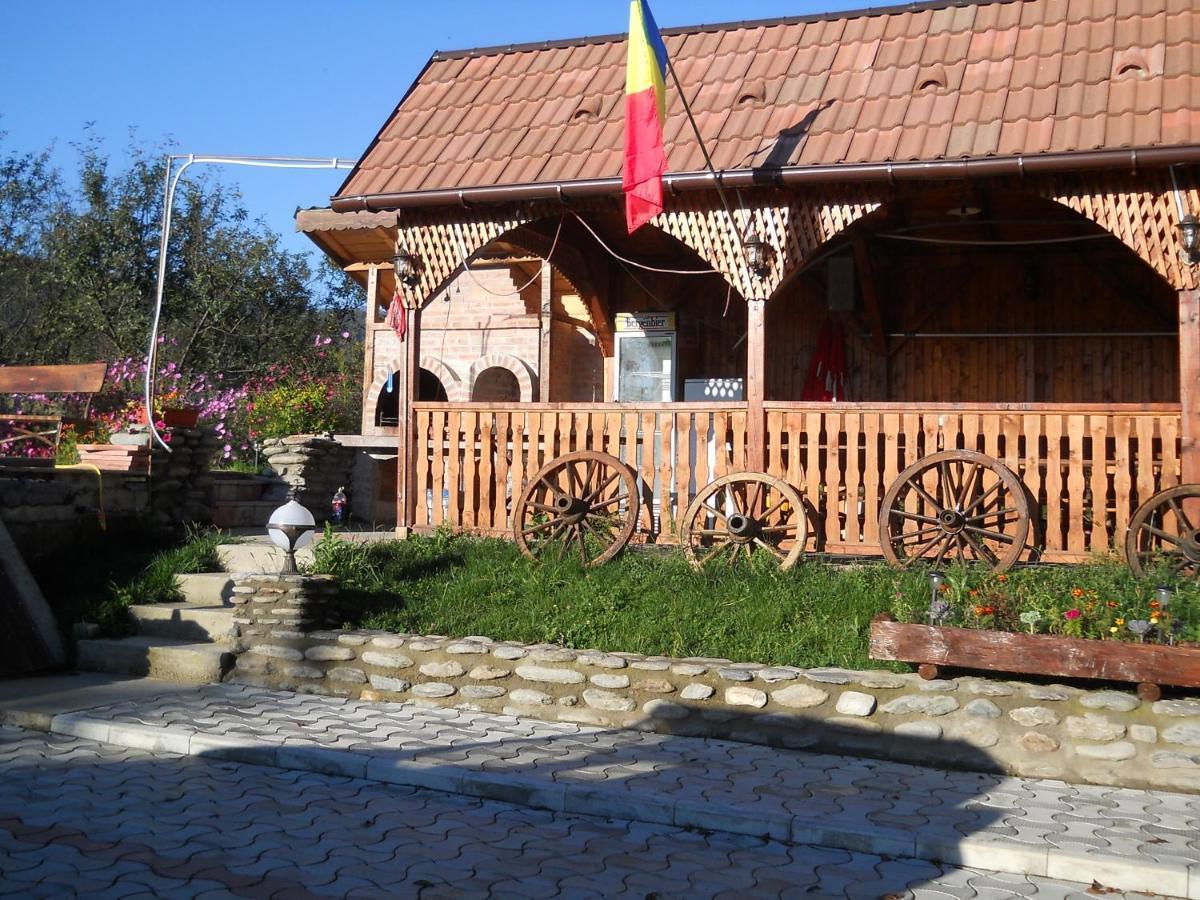 Sîmbăta de Sus 彭西尼亚罗纳蒙缇洛旅馆酒店 外观 照片