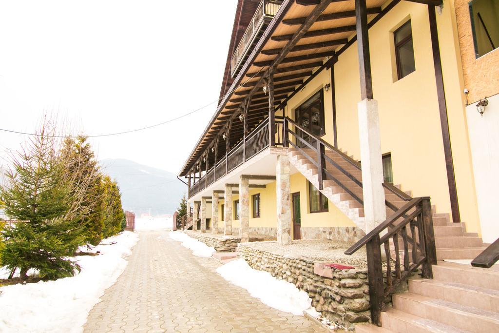 Sîmbăta de Sus 彭西尼亚罗纳蒙缇洛旅馆酒店 外观 照片