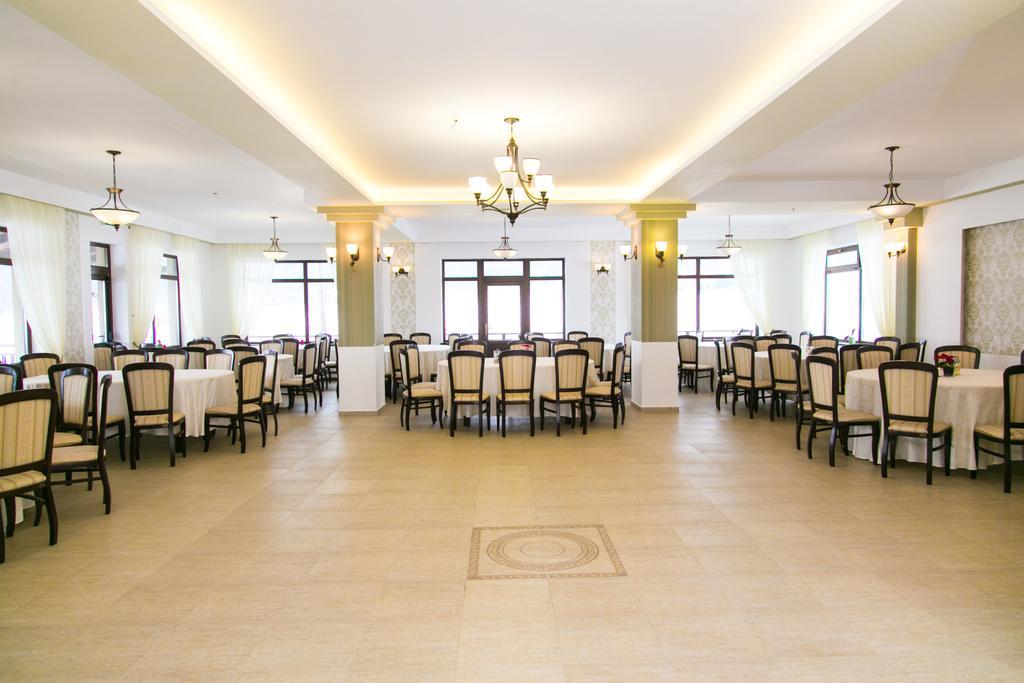 Sîmbăta de Sus 彭西尼亚罗纳蒙缇洛旅馆酒店 外观 照片