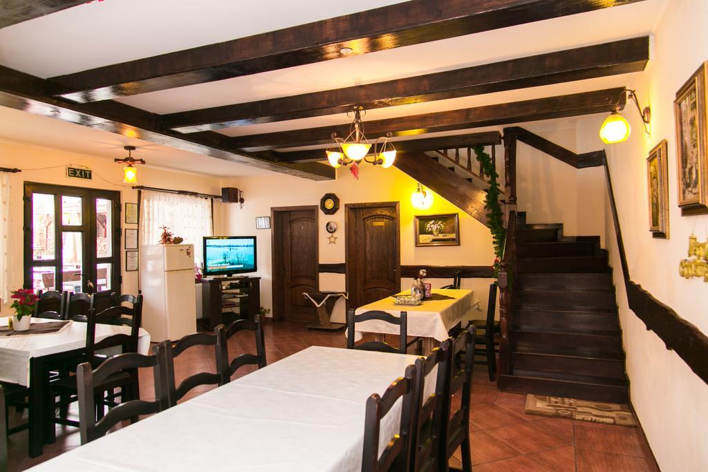 Sîmbăta de Sus 彭西尼亚罗纳蒙缇洛旅馆酒店 外观 照片