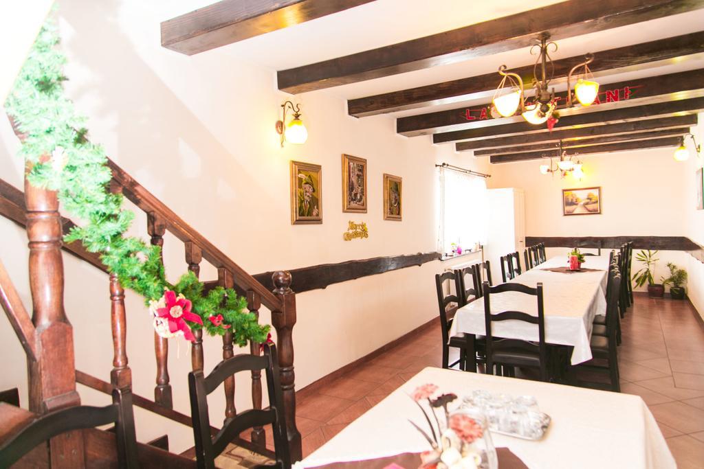 Sîmbăta de Sus 彭西尼亚罗纳蒙缇洛旅馆酒店 外观 照片