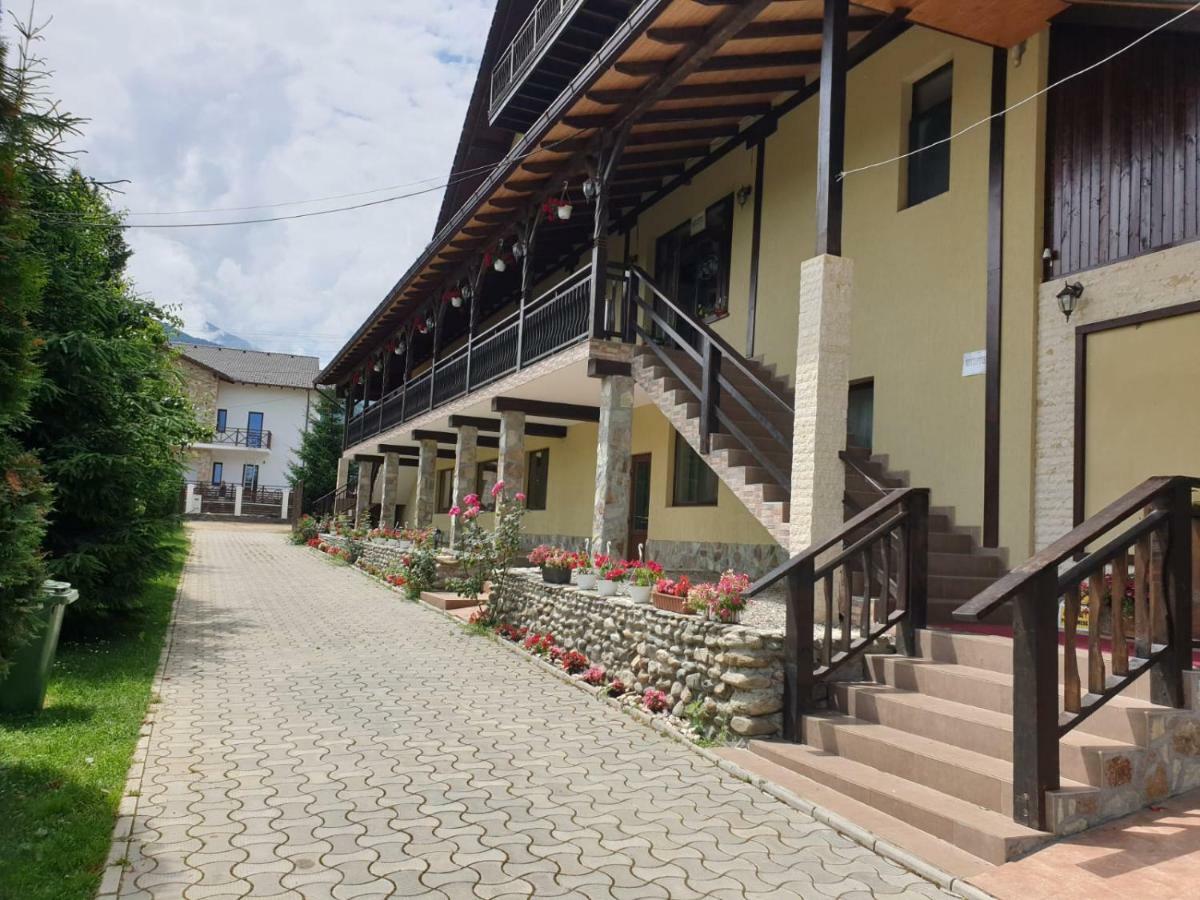 Sîmbăta de Sus 彭西尼亚罗纳蒙缇洛旅馆酒店 外观 照片