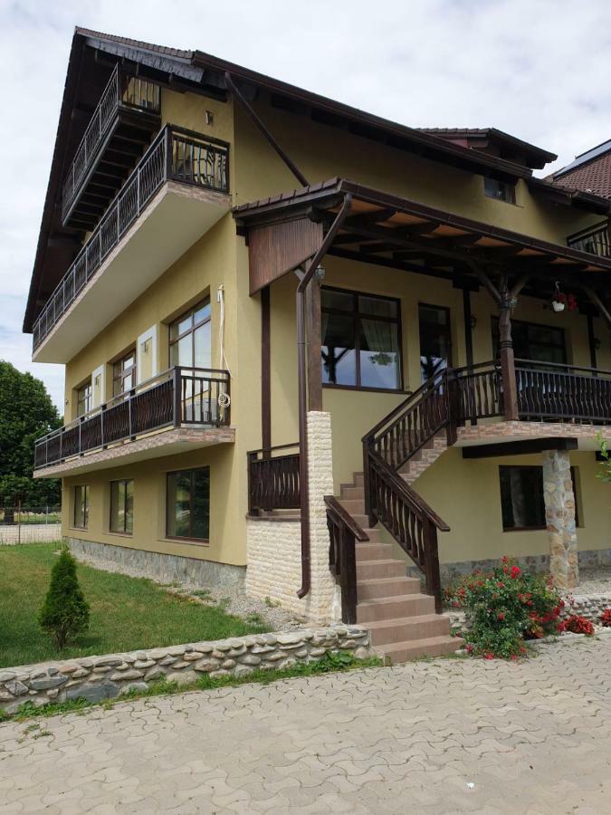 Sîmbăta de Sus 彭西尼亚罗纳蒙缇洛旅馆酒店 外观 照片